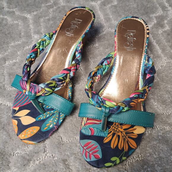 REFRESH TEAL FLORAL KITTEN HEEL THONG SANDALS WOMENS SIZE 6.5 - Picture 1 of 10